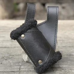 Epic Armoury LARP Zwaardhouder Met Vacht, Zwart